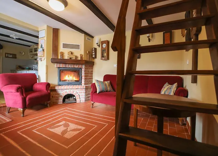 Country House With A Pool In Medvednica Nature Park