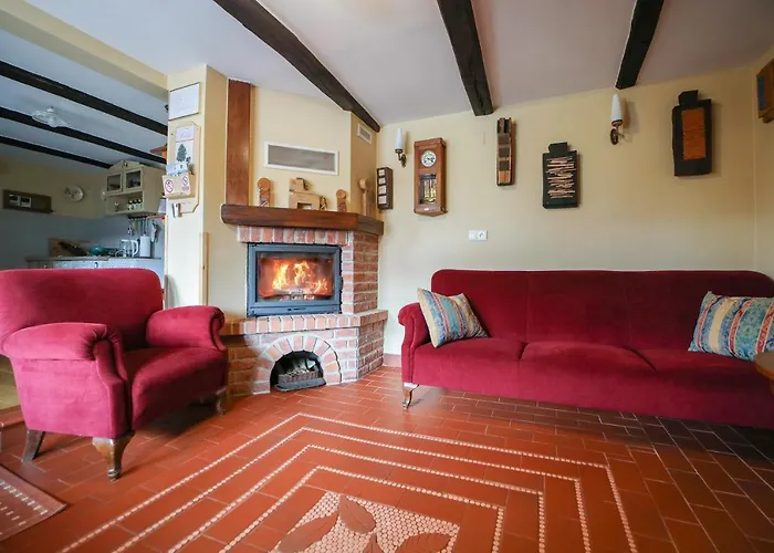 Country House With A Pool In Medvednica Nature Park