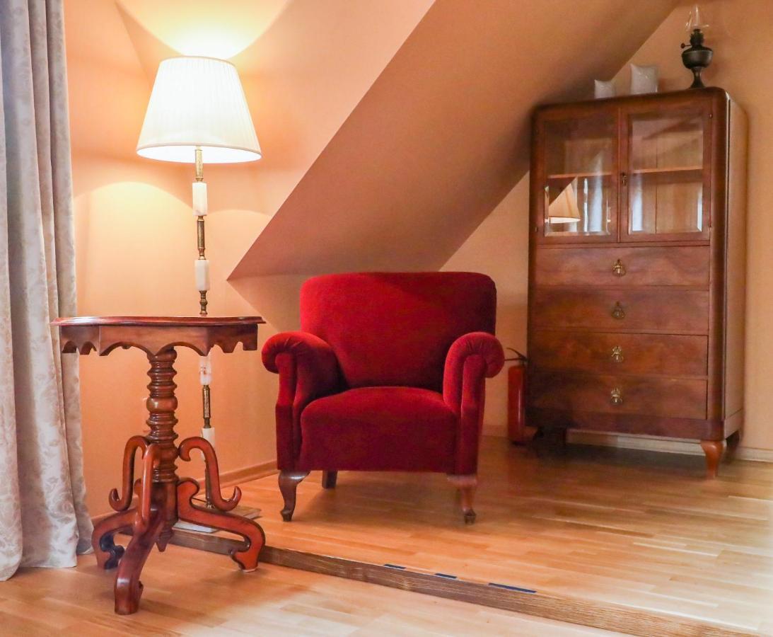 Country house With A Pool In Medvednica Nature Park