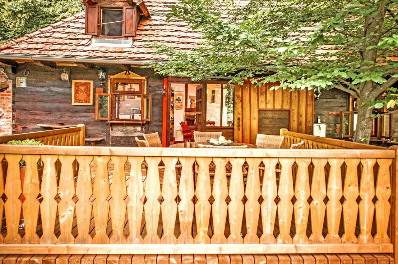 Country house With A Pool In Medvednica Nature Park Zagreb